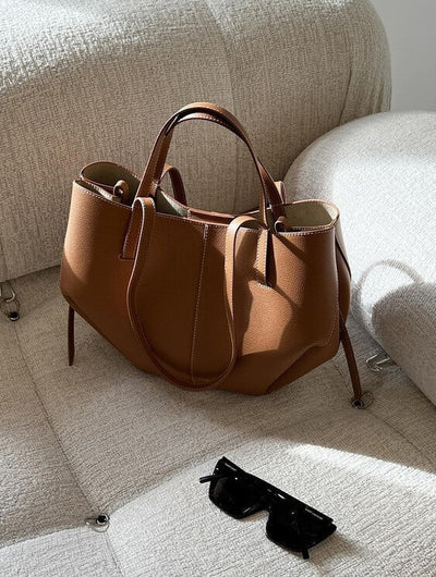 Pernilla – Elegant Tote Bag with Gathered Sides