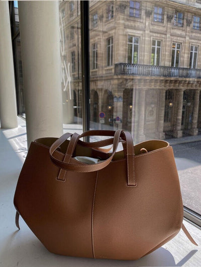 Pernilla – Elegant Tote Bag with Gathered Sides